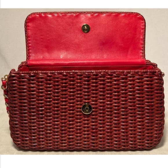 CHANEL Red Wicker Classic Flap Shoulder Bag - Picture 8 of 10